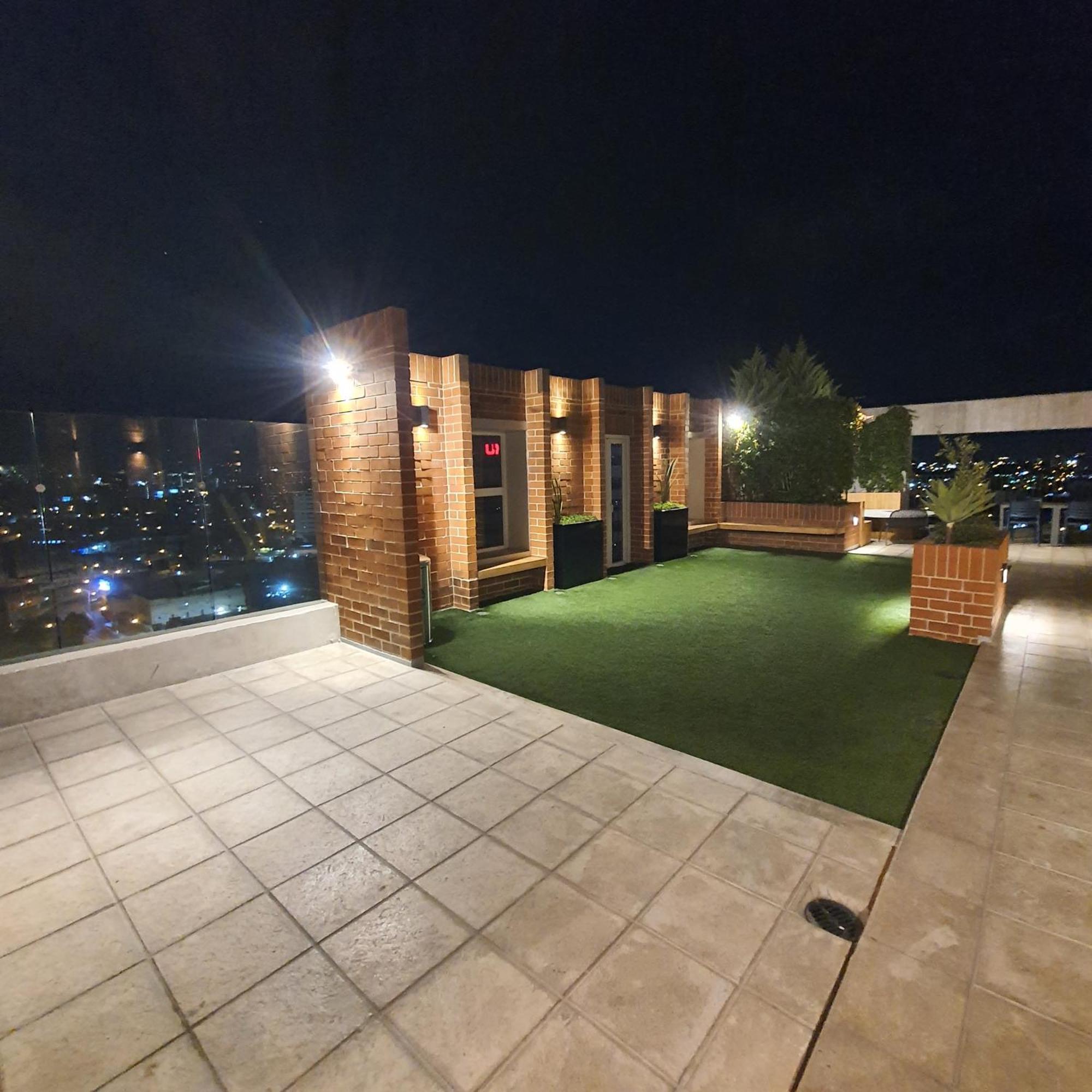 Tipo Loft 2 Camas Con Parqueo
