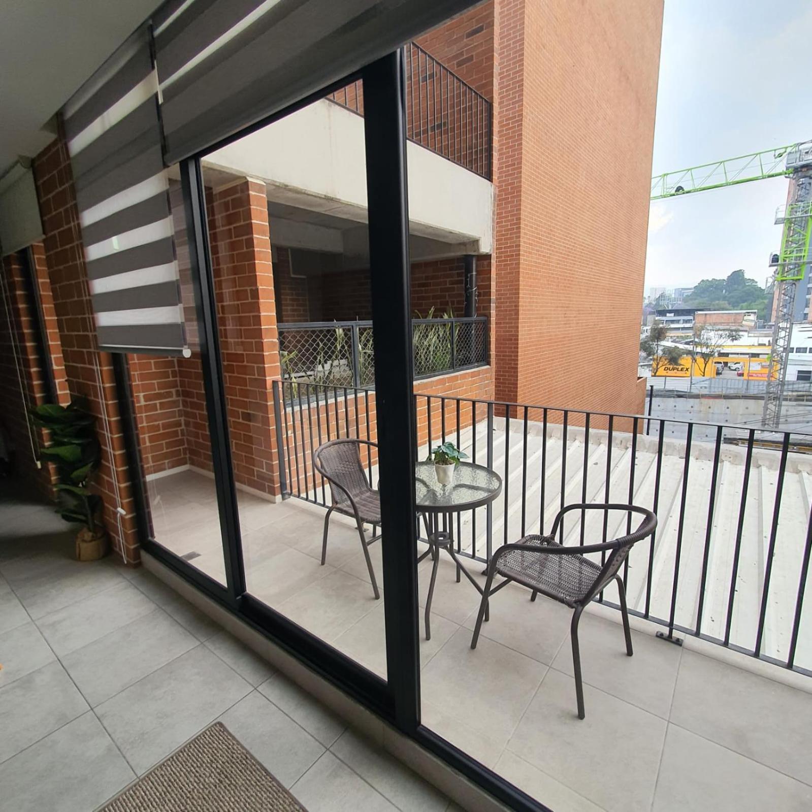 Tipo Loft 2 Camas Con Parqueo Guatemala