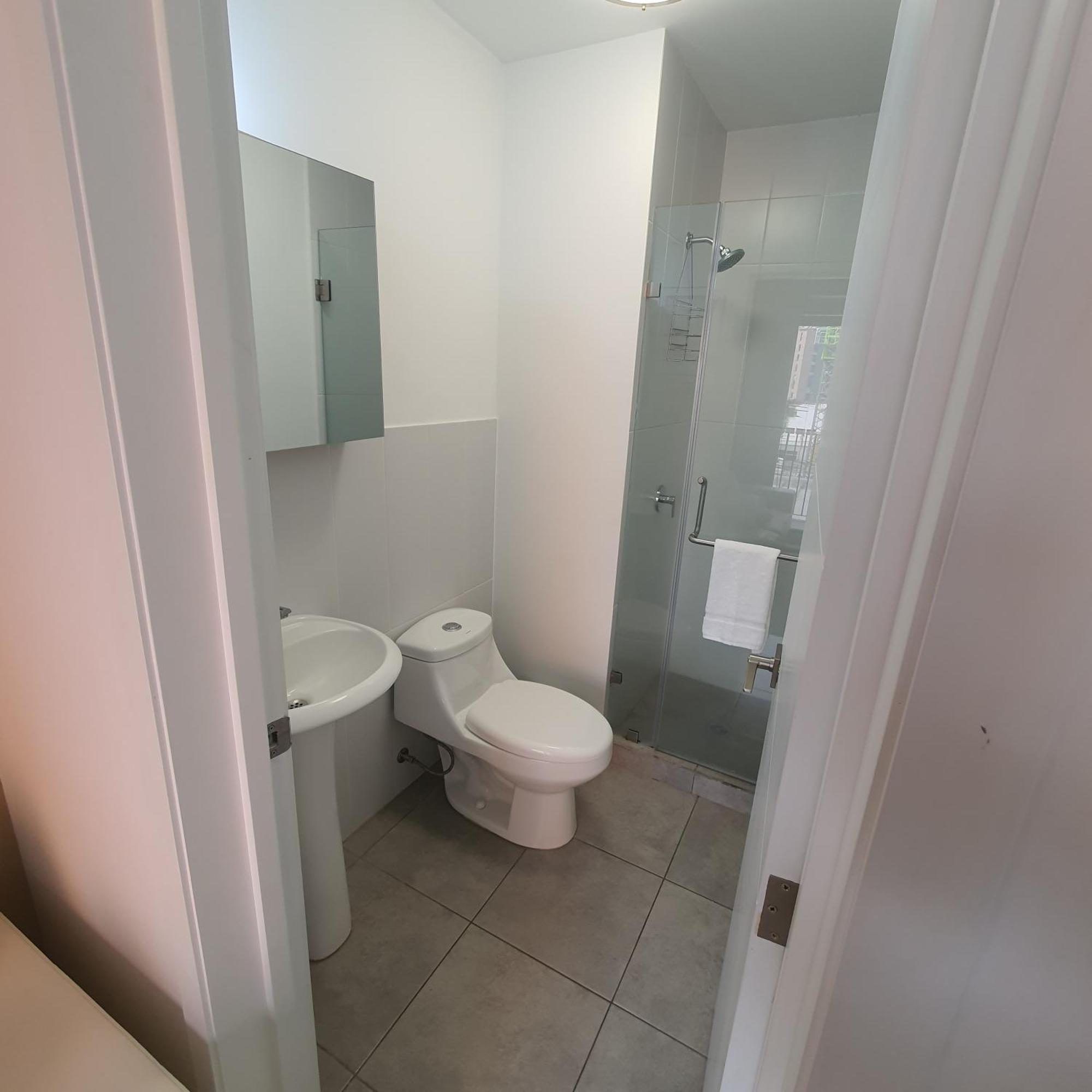Apartment Tipo Loft 2 Camas Con Parqueo *